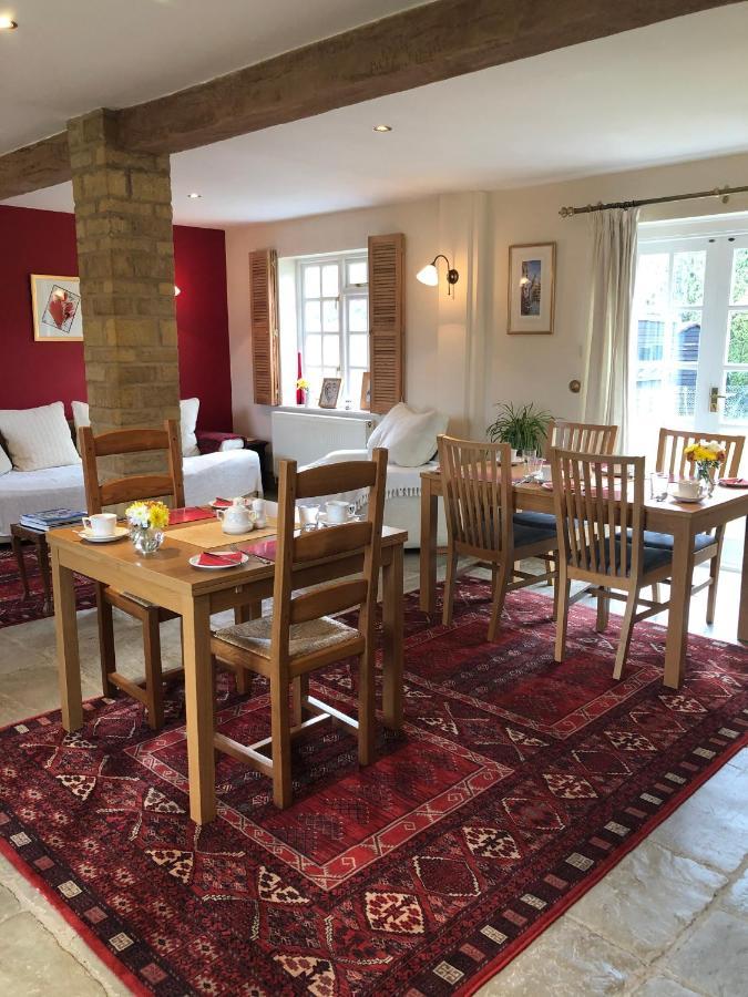 Cornerways B&B 치핑캠프던 외부 사진