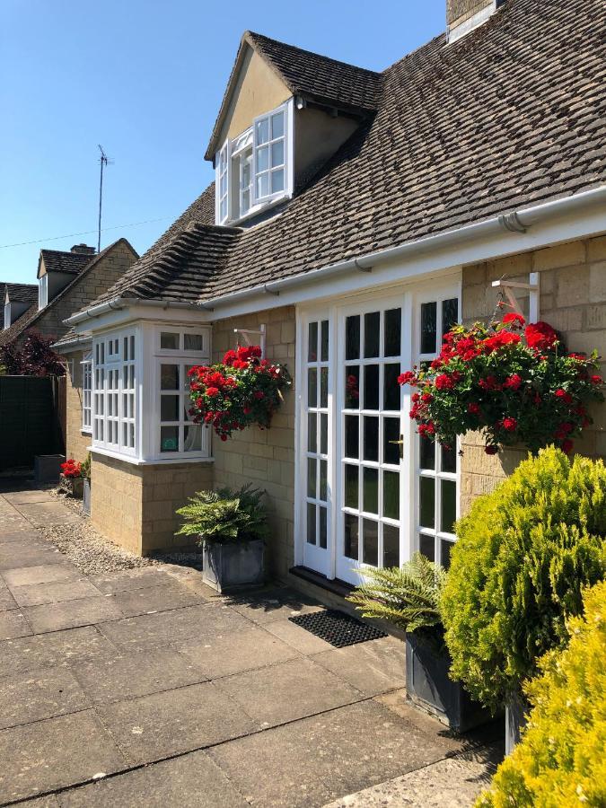 Cornerways B&B 치핑캠프던 외부 사진