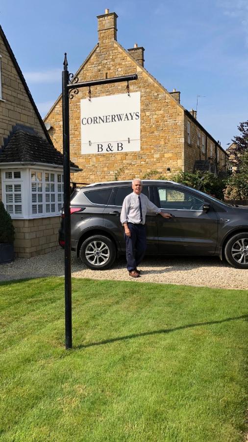 Cornerways B&B 치핑캠프던 외부 사진